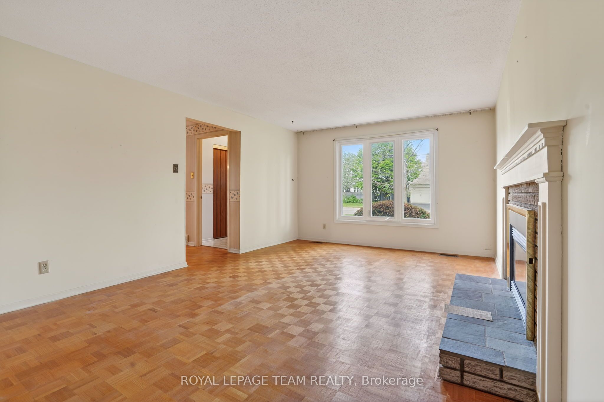 Additional image 6 of 16 Parkglen Drive, Ottawa, ON, K2G 3G9