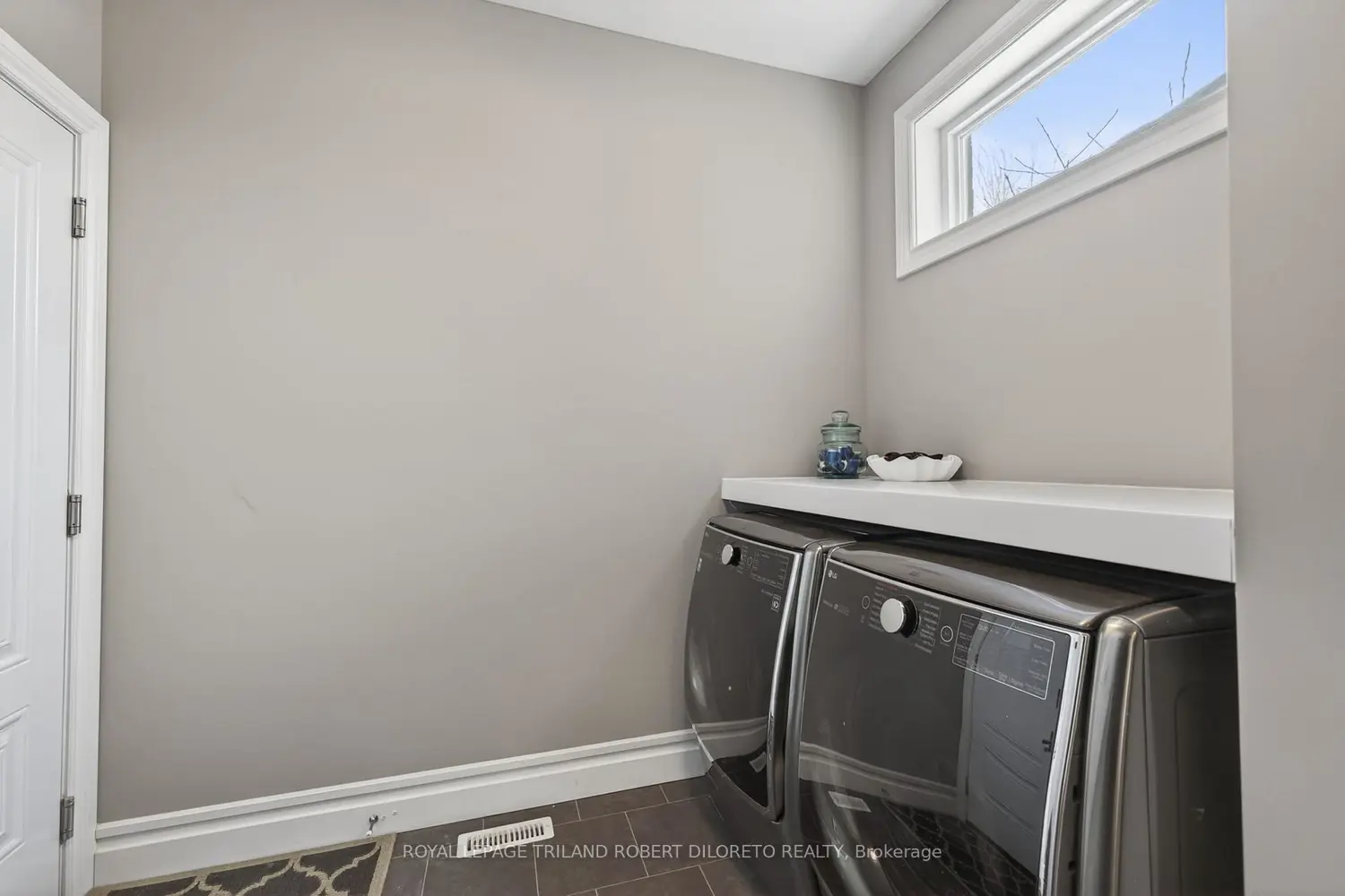 Additional image 9 of 56 Fieldstone Crescent