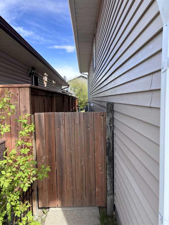 Additional image 4 of 170 Martindale Drive NE, Calgary, AB, T3J 3G6