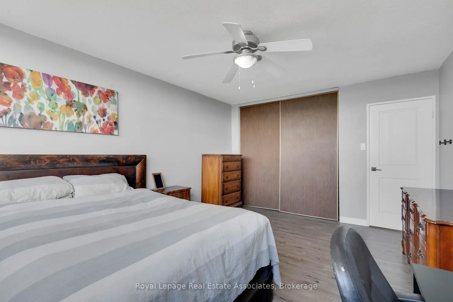 Additional image 10 of 215 Glenridge Avenue 1204