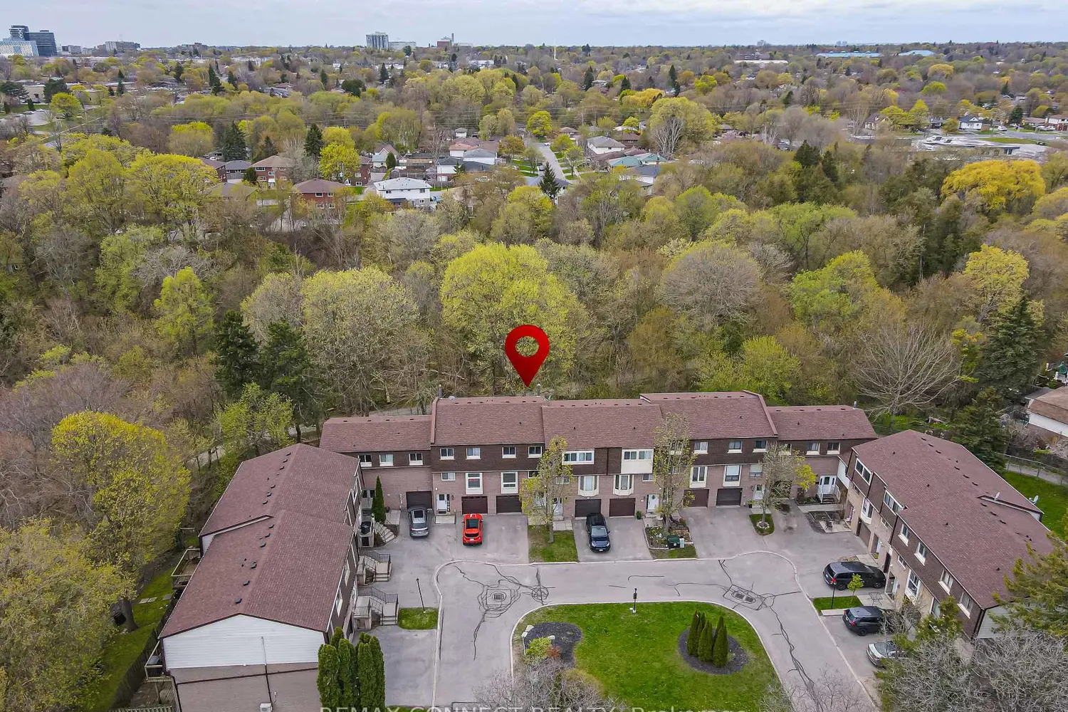 Additional image 2 of 350 Camelot Court 37