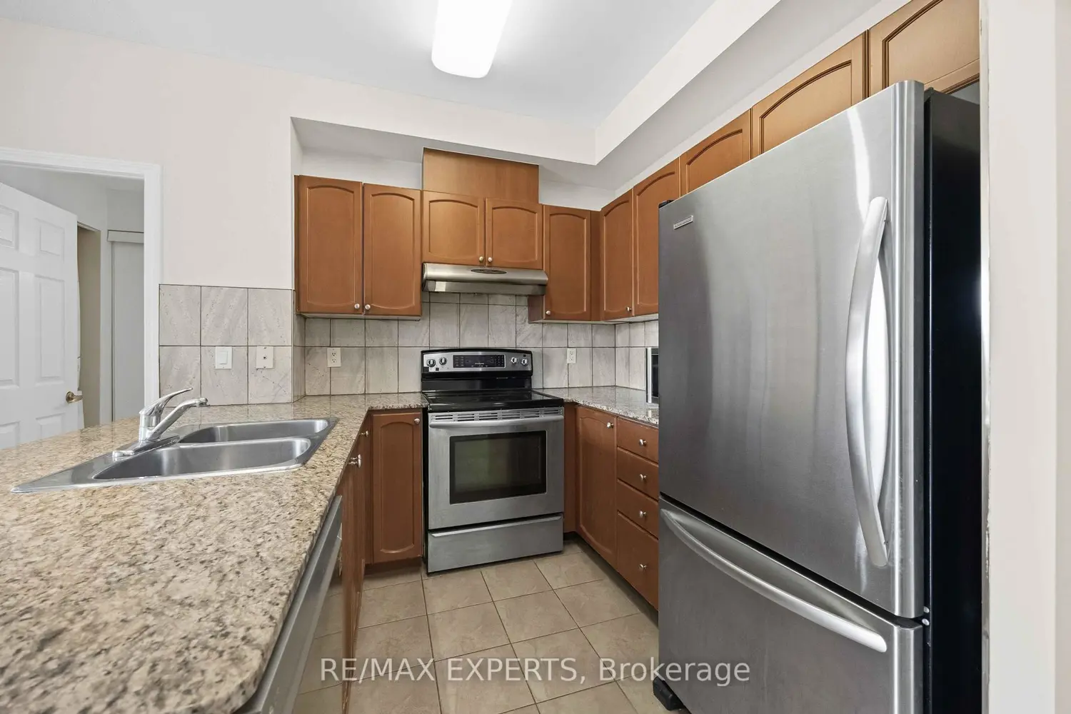 Additional image 7 of 15450 Yonge Street 207