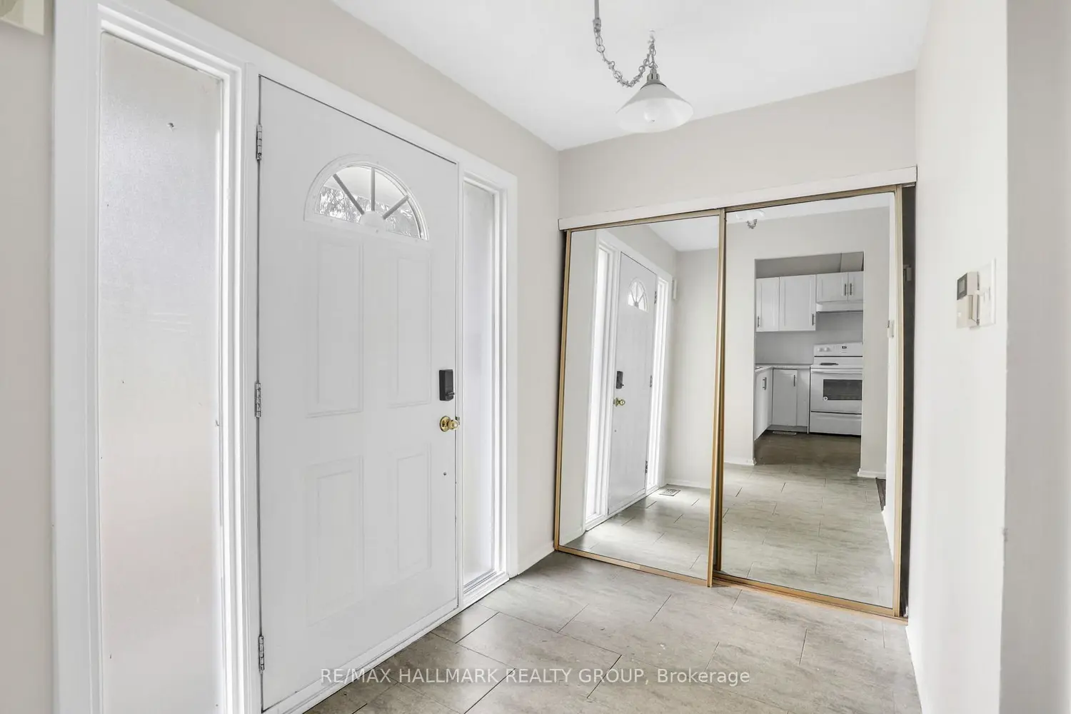 920 Dynes Road 44 photo 2
