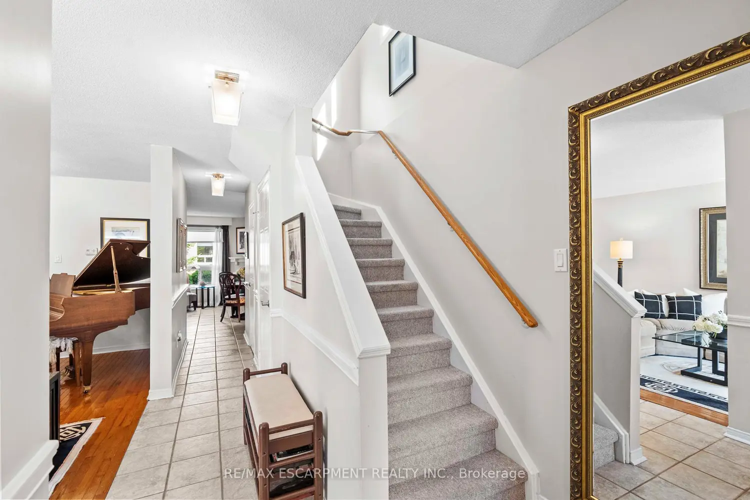 Additional image 2 of 2272 Mowat Avenue 56