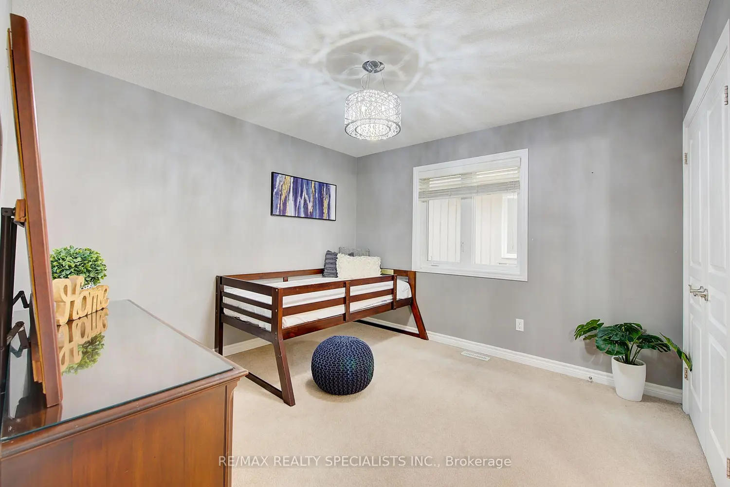 Additional image 11 of 1682 Cedarcreek Crescent