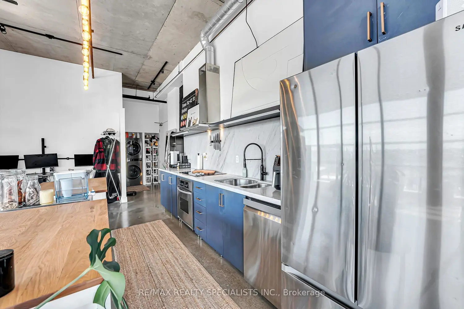 Additional image 3 of 68 Broadview Avenue 520