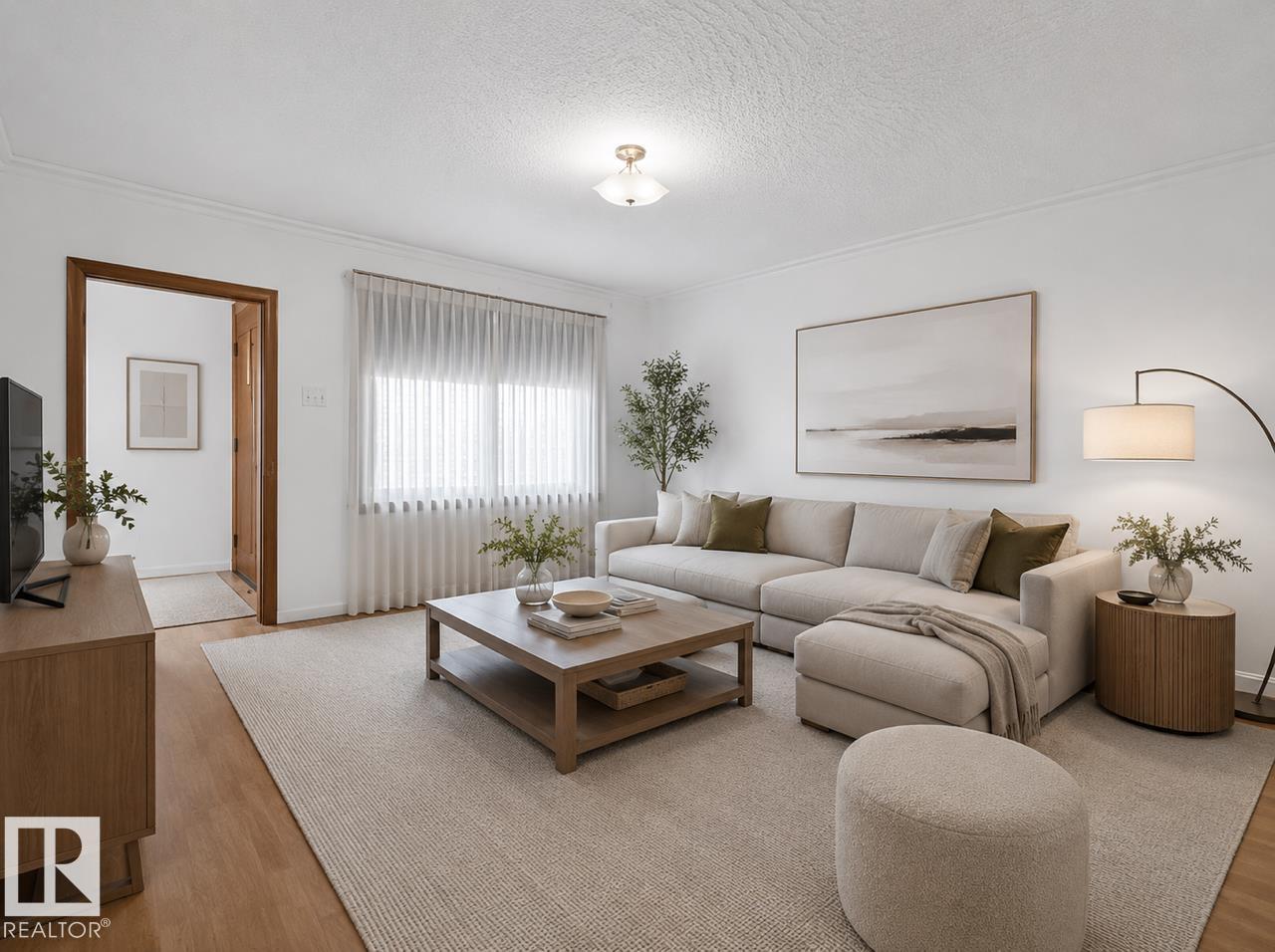 Additional image 3 of 8326 81 Avenue NW, Edmonton, AB, T6C0W2