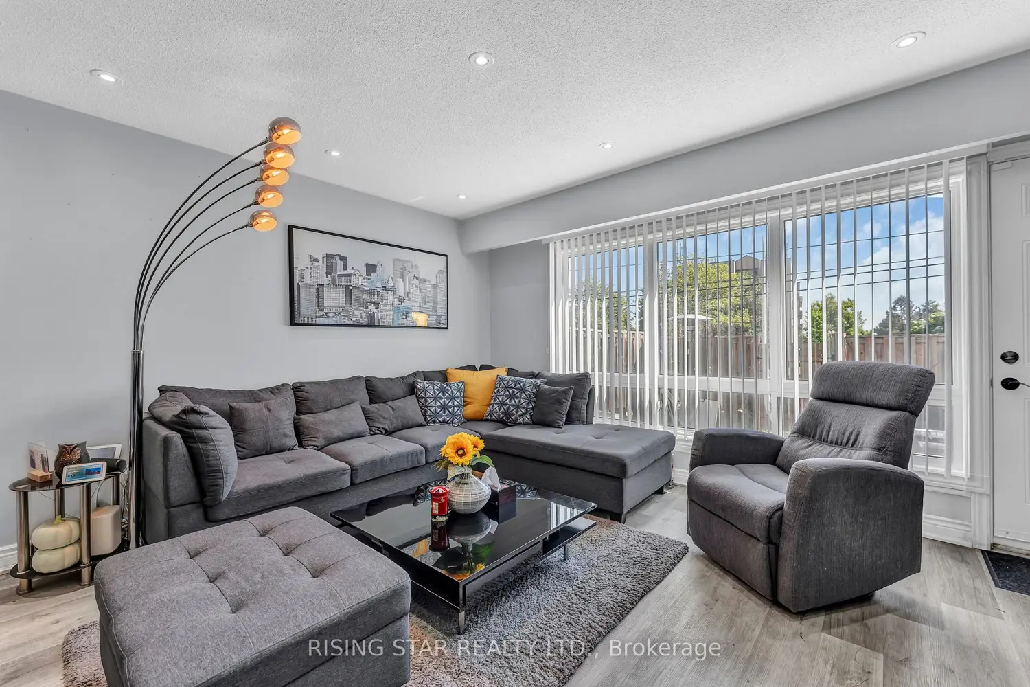 Additional image 5 of 7440 Goreway Drive 2
