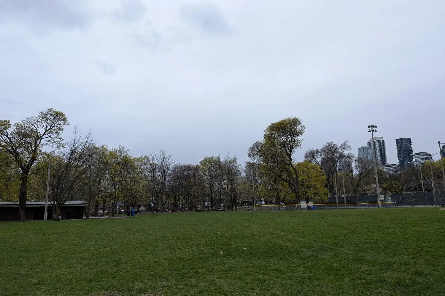 Additional image 16 of 245 Davisville Avenue 613