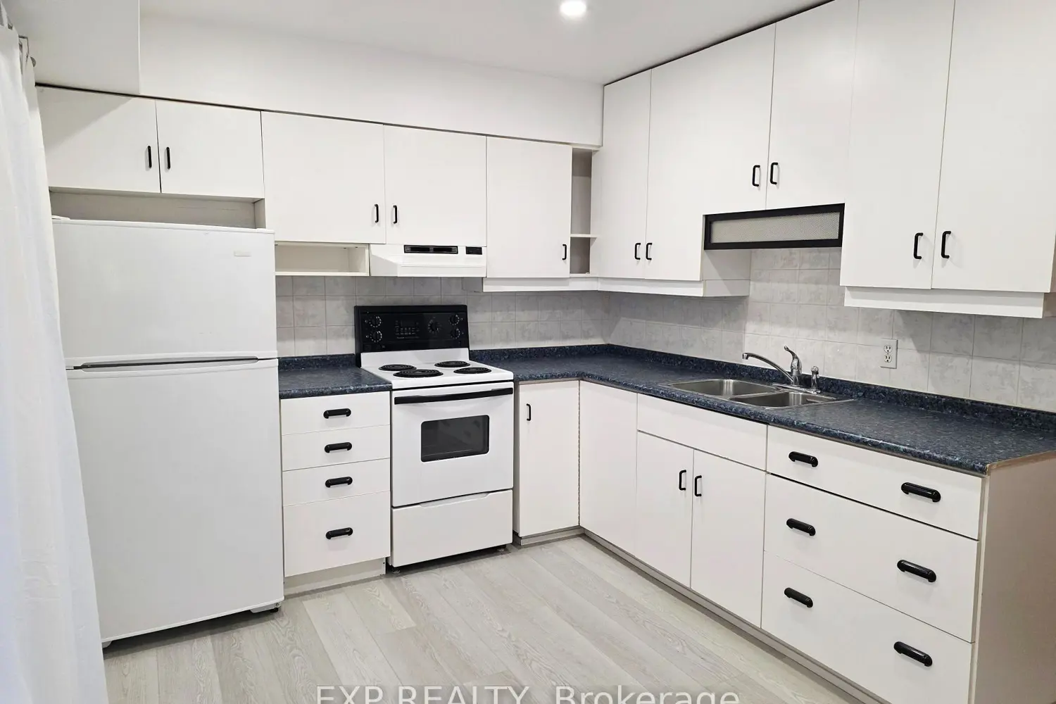 Additional image 3 of 166 John Street