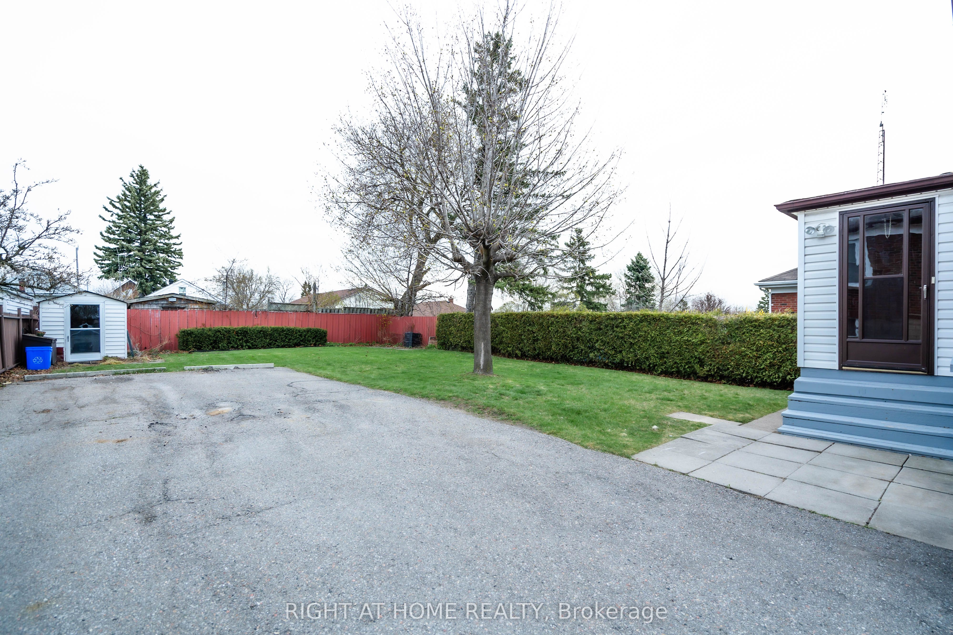 Additional image 3 of 2nd floor-224 College Avenue, Oshawa, ON, L1J 1R7