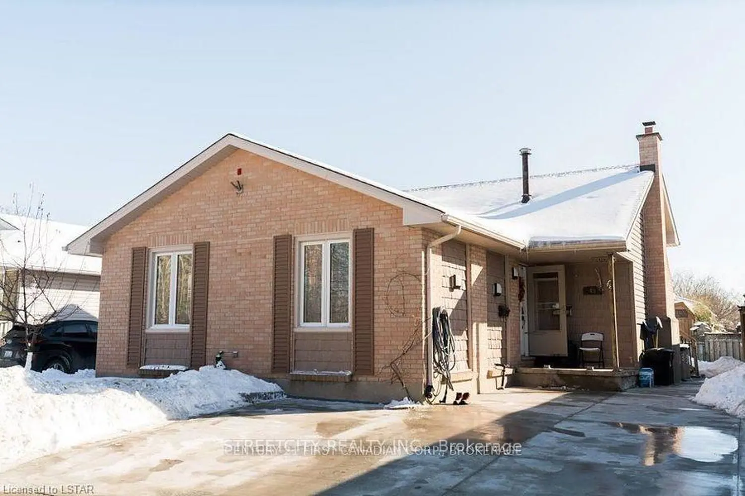 43 Renny Crescent