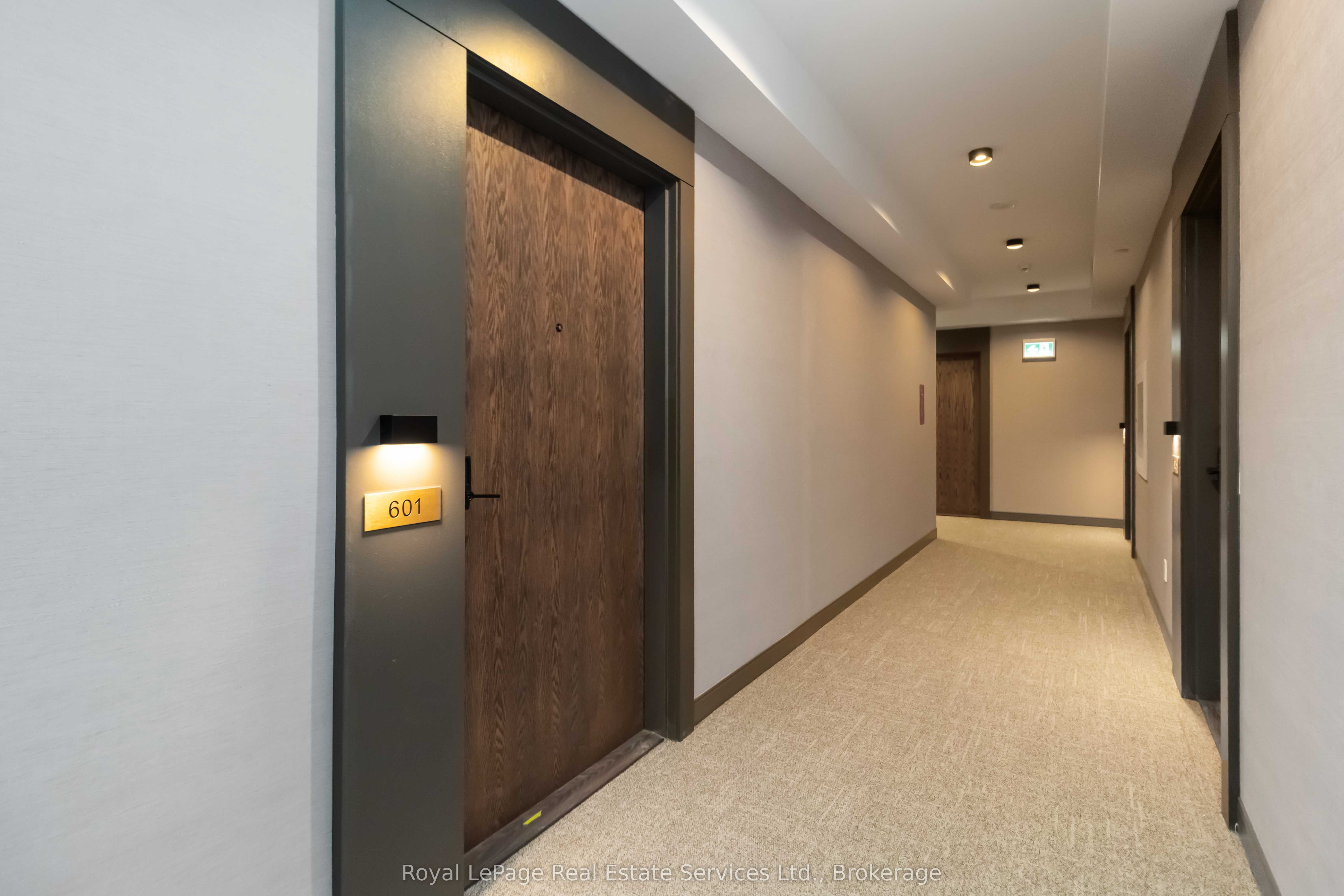 Additional image 3 of 601-1035 Southdown Road, Mississauga, ON, L5J 0A2