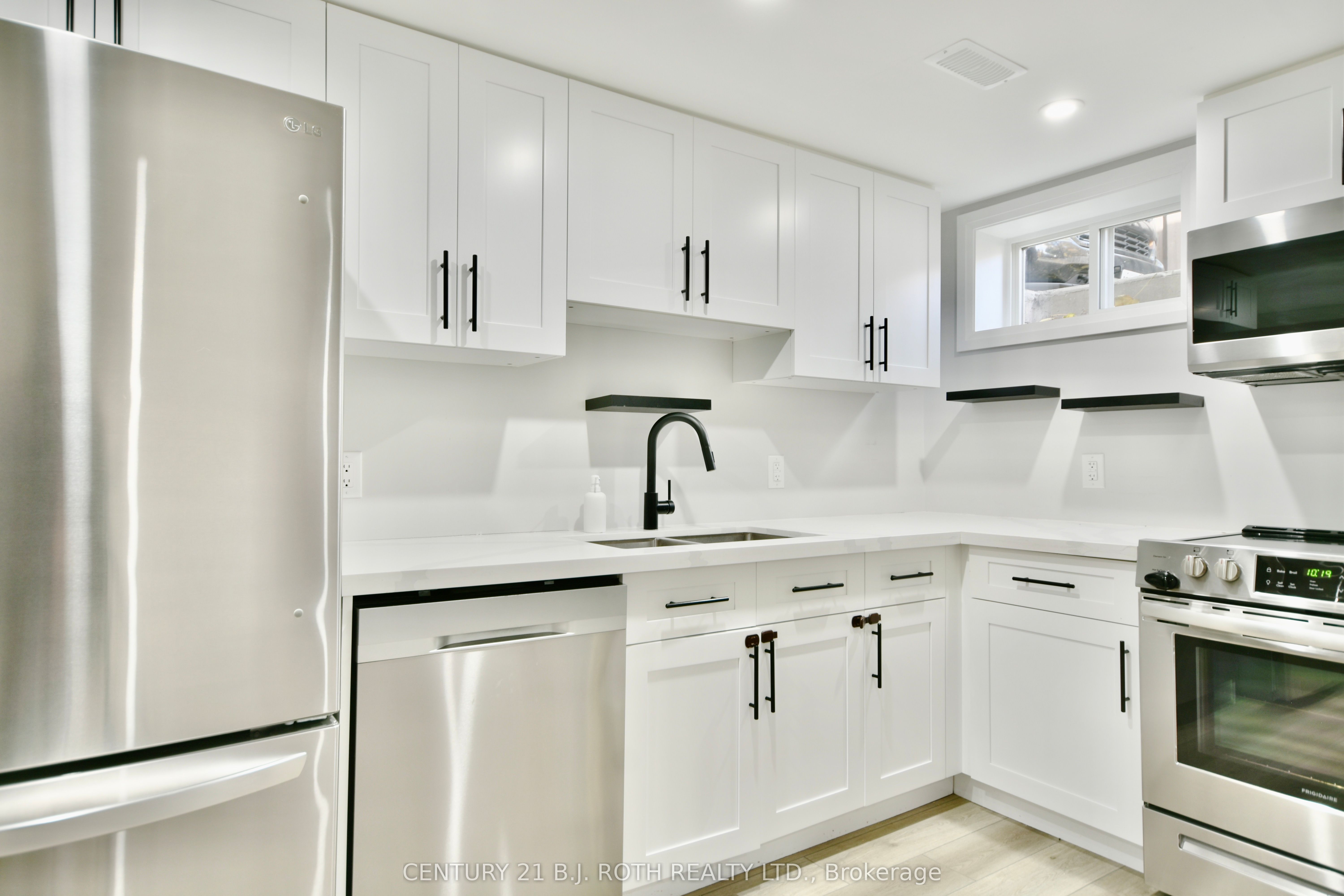 Additional image 2 of Lower-156 Puget Street, Barrie, ON, L4M 4N5