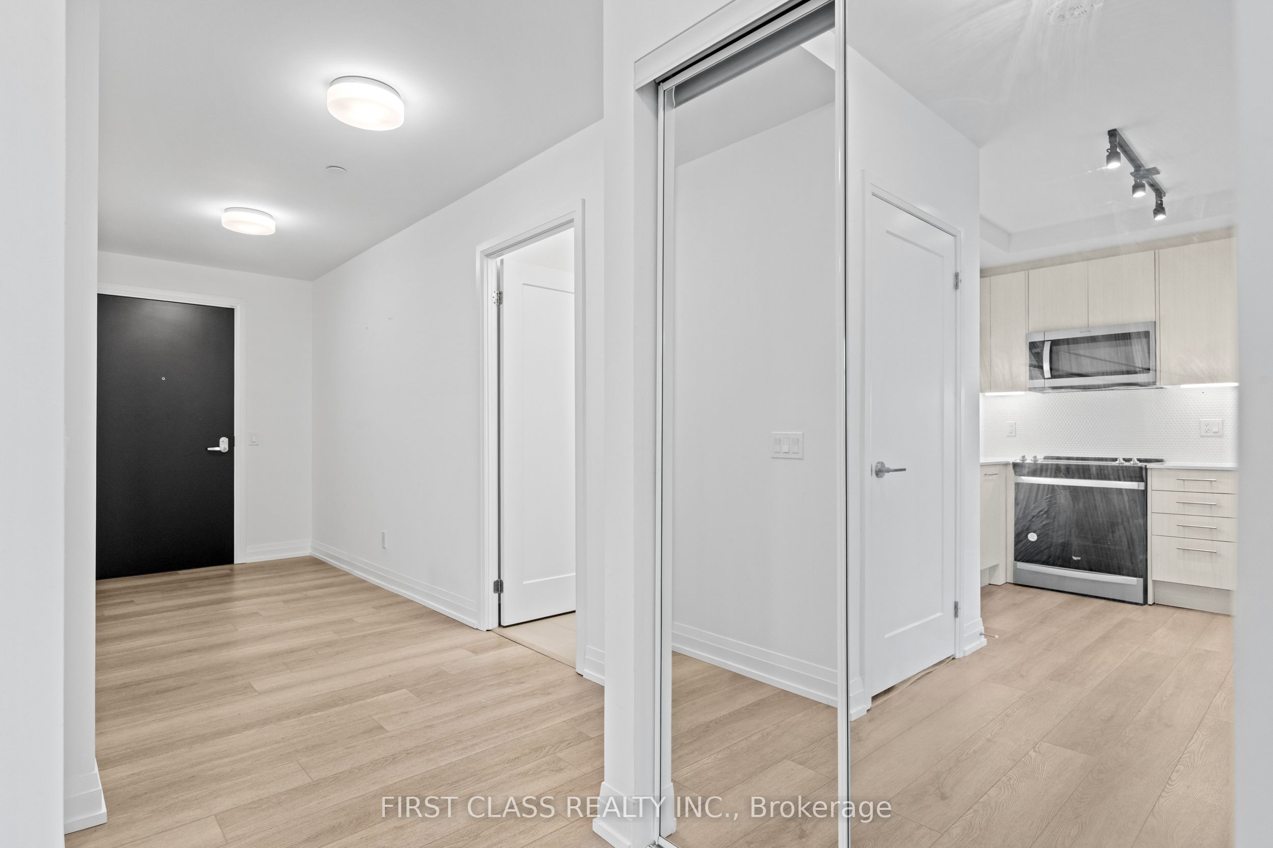 Additional image 4 of PH1-286 Main Street, Toronto, ON, M4C 4X4
