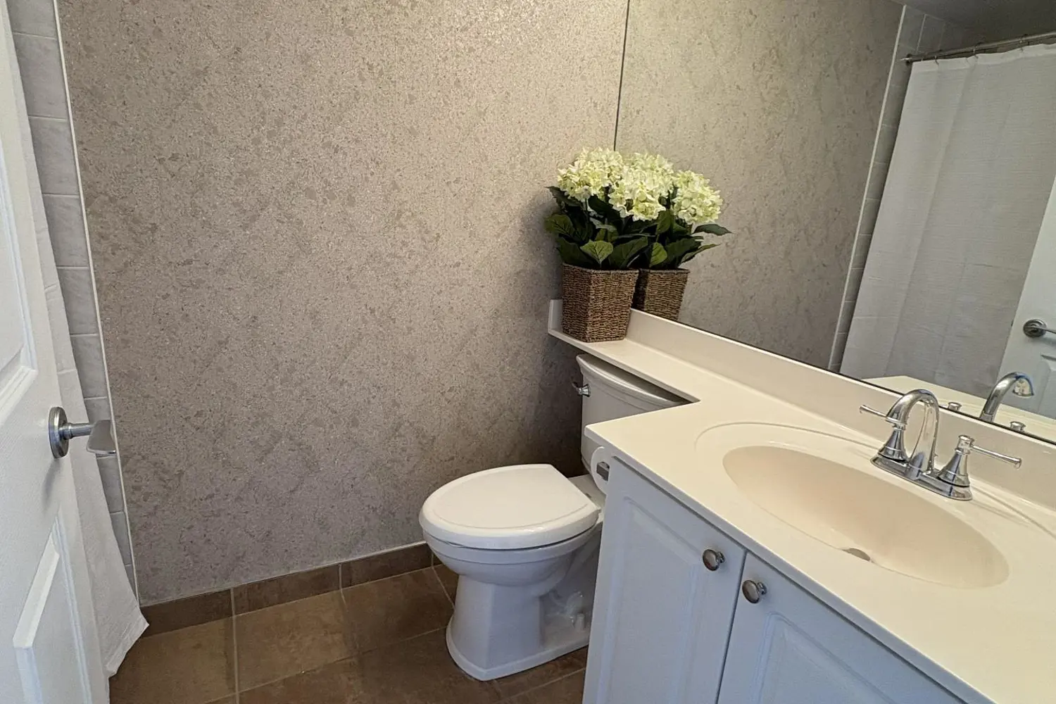 Additional image 12 of 388 Bloor Street 1605