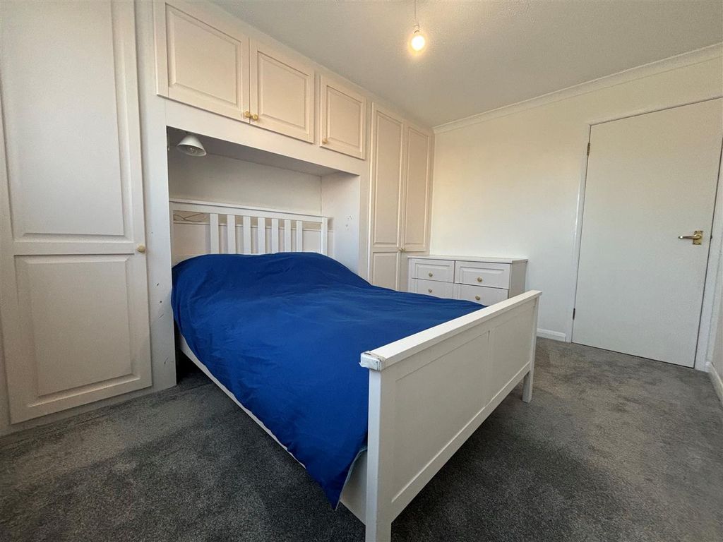 Additional image 7 of 3 bed flat to rentGranville Road, Totland Bay PO39