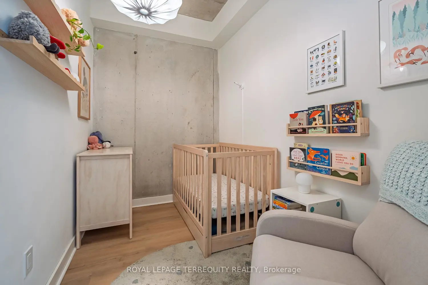 Additional image 13 of 246 Logan Avenue # 316
