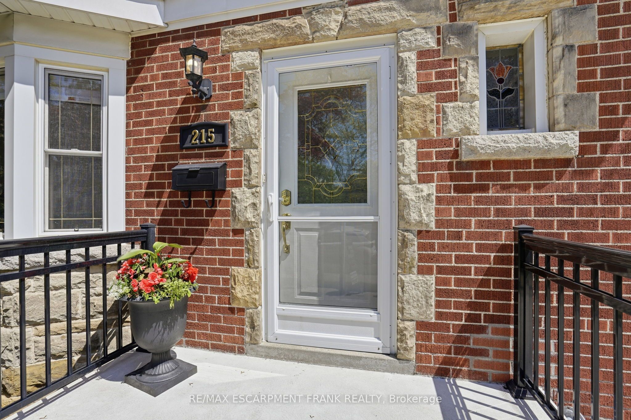 Additional image 4 of 215 Wexford Avenue S, Hamilton, ON, L8K 2P1