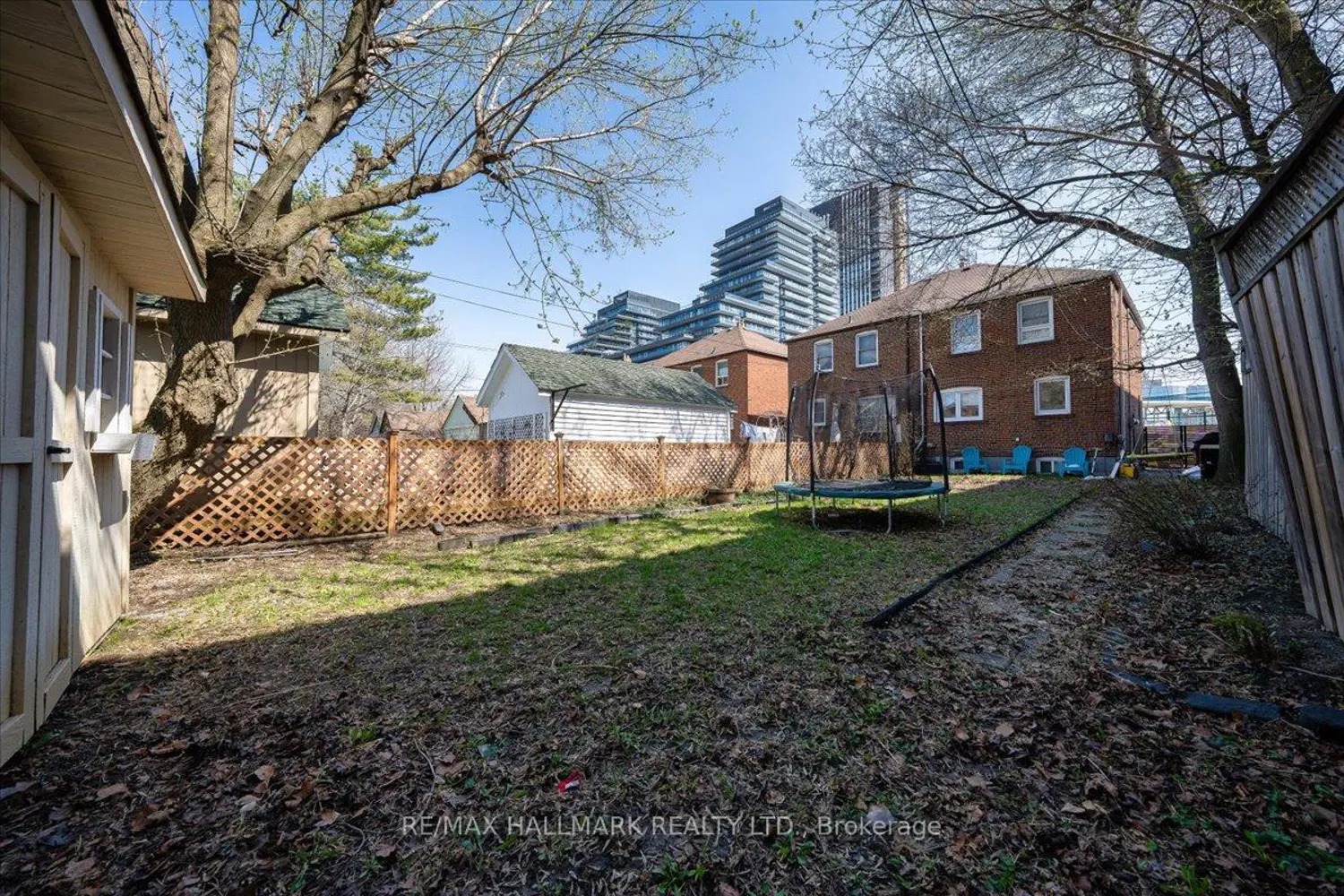 Additional image 15 of 910 Eglinton Avenue
