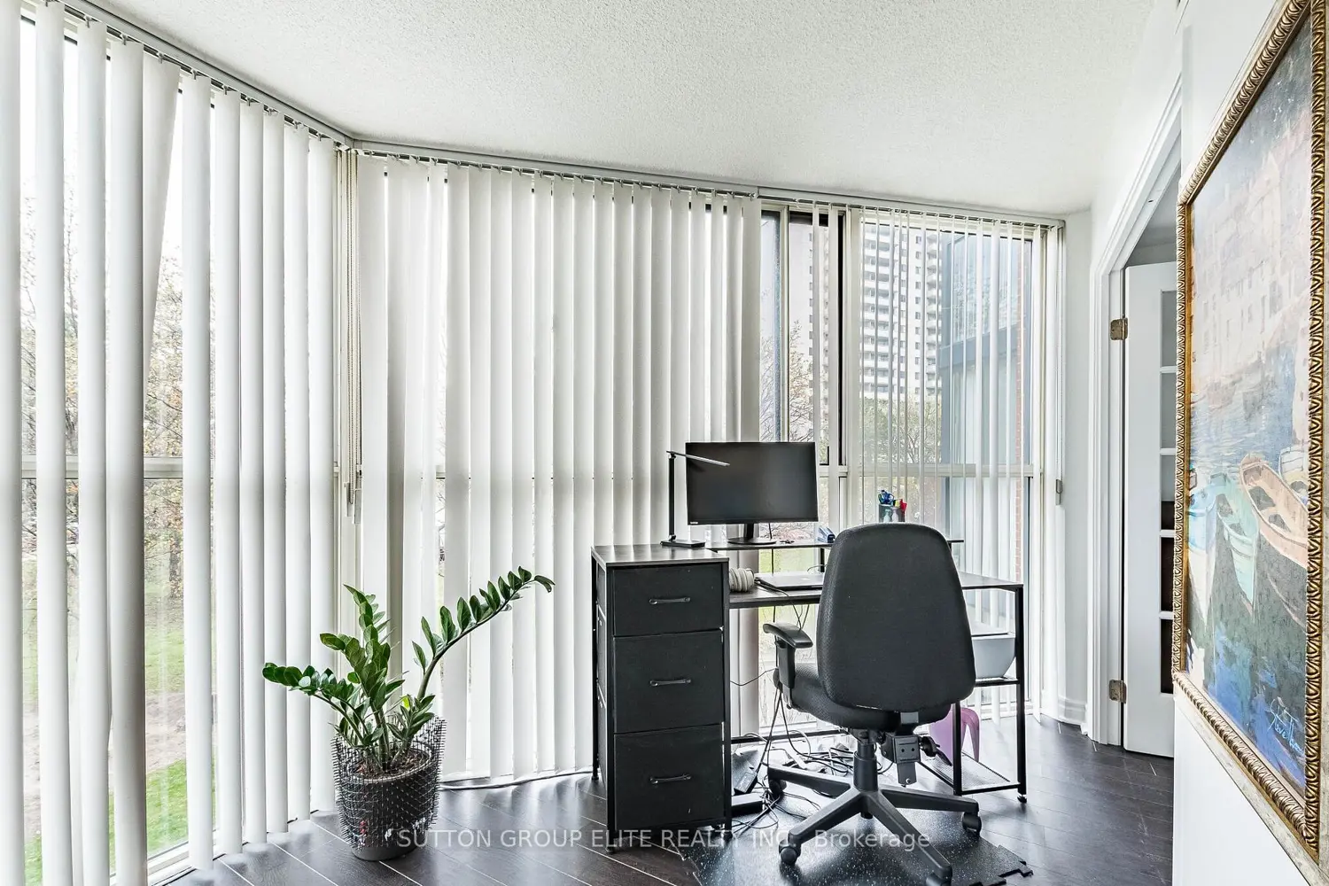 Additional image 13 of 2091 Hurontario Street 307