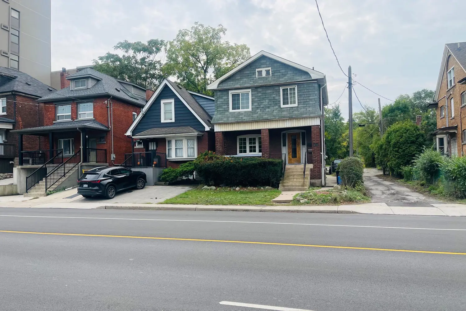 435 Aberdeen Avenue