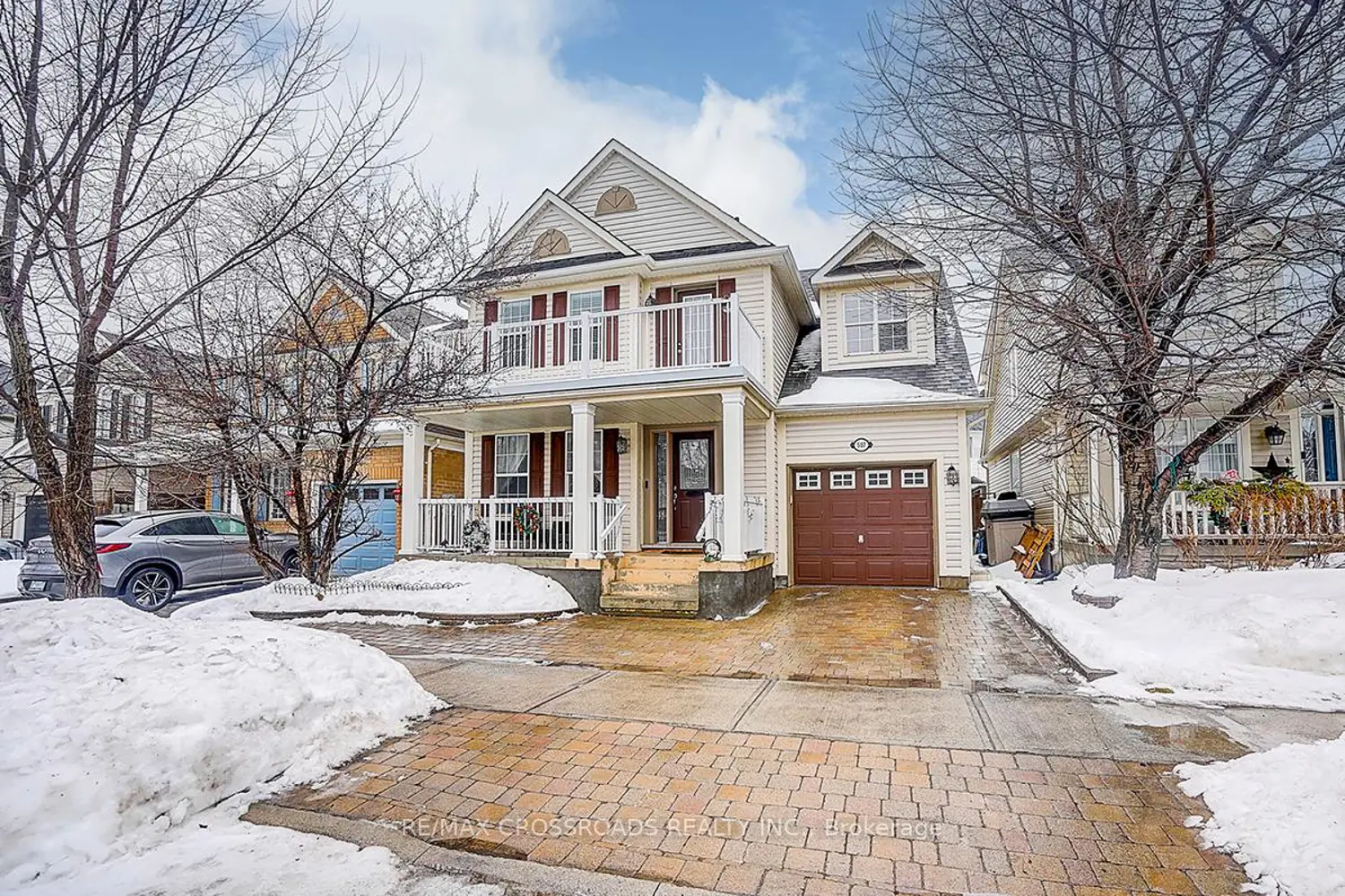 597 Caverhill Crescent