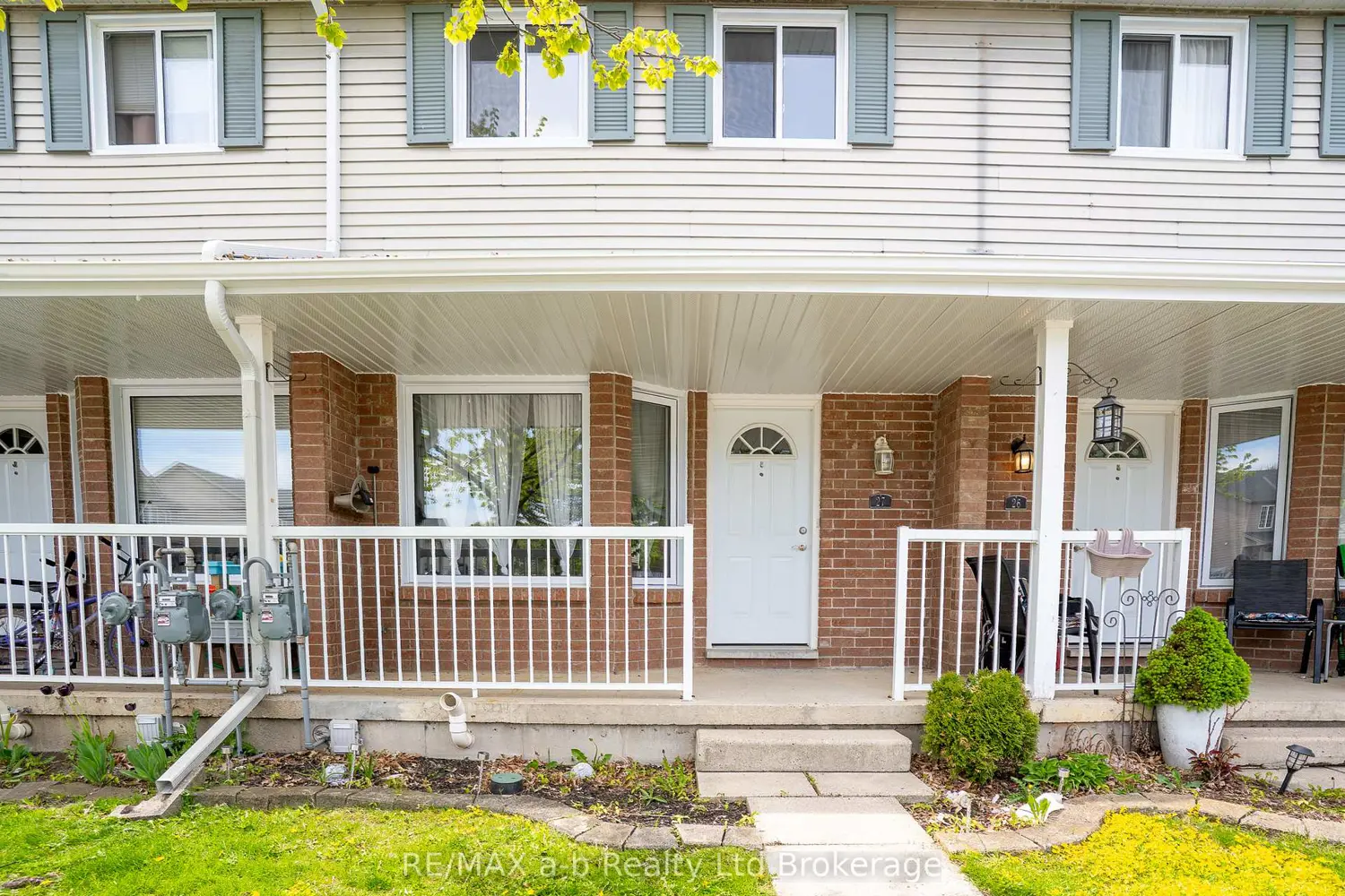 Additional image 2 of 10 Dufferin Street 27