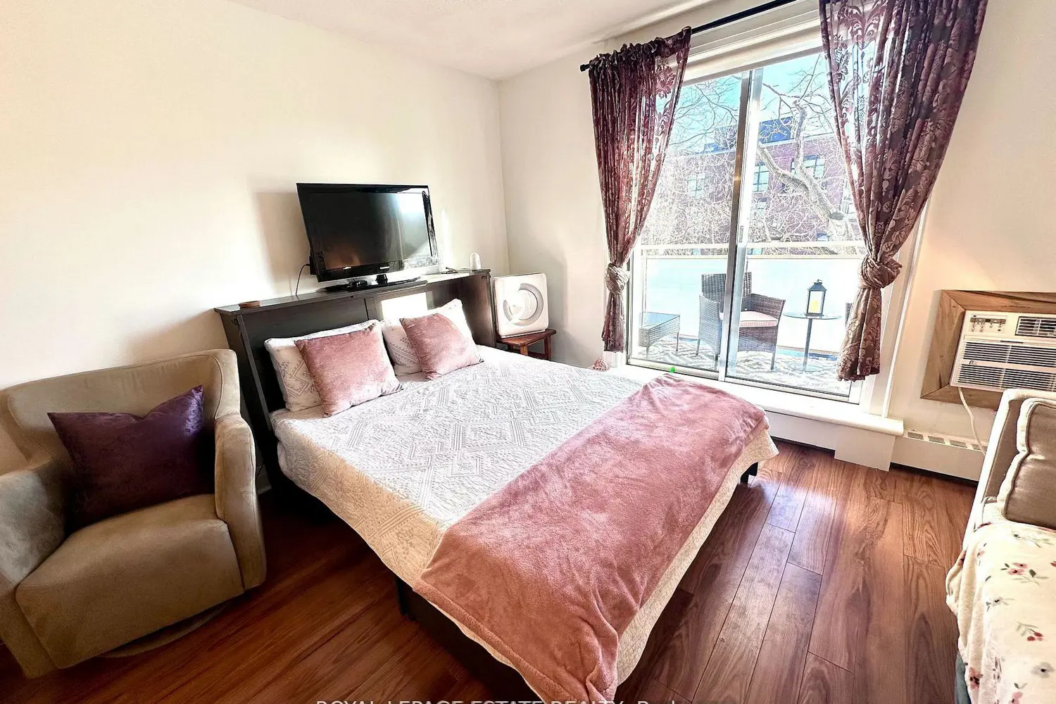 Additional image 20 of 123 Woodbine Avenue 309