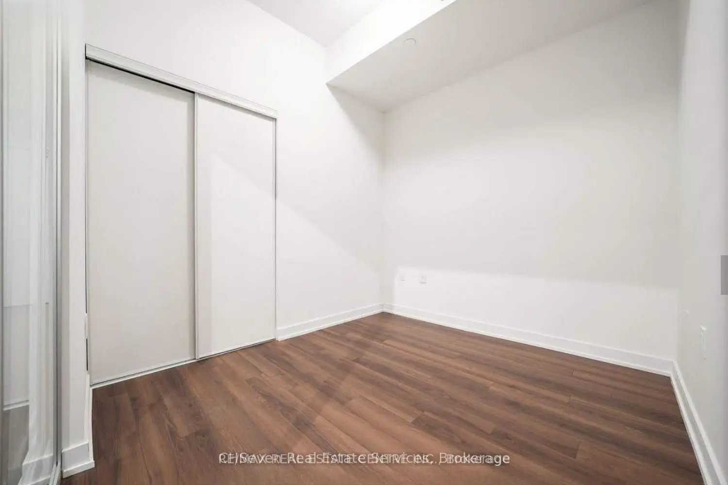 Additional image 8 of 2433 Dufferin Street 311