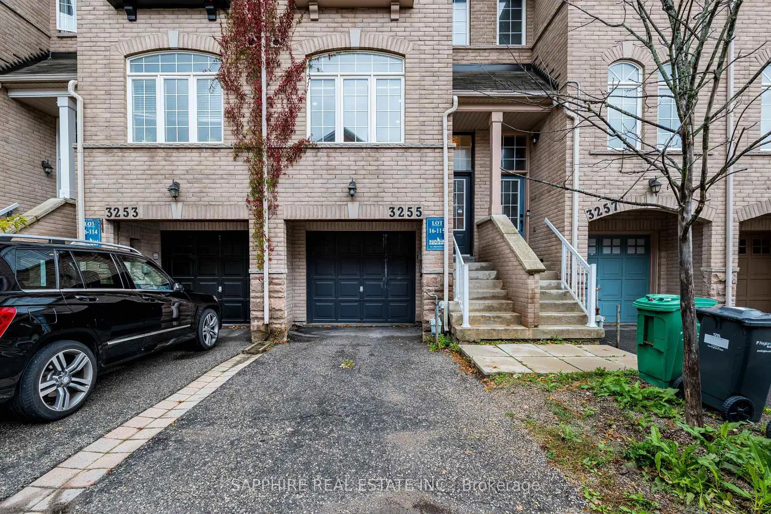 3255 Redpath Circle
