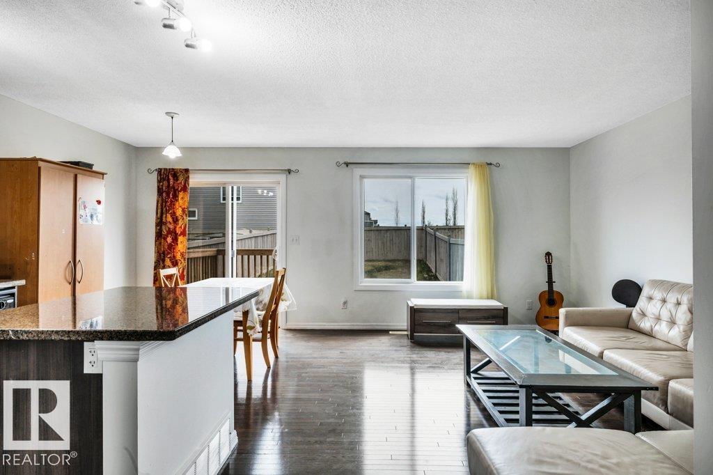 Additional image 6 of 2813 18a Avenue NW, Edmonton, AB, T6T0N8