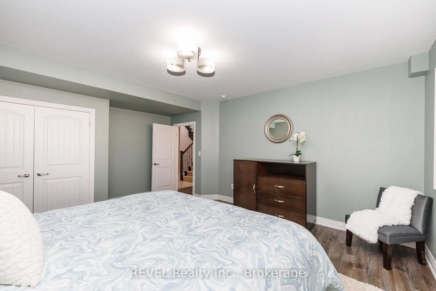 Additional image 20 of 9421 Madison Crescent