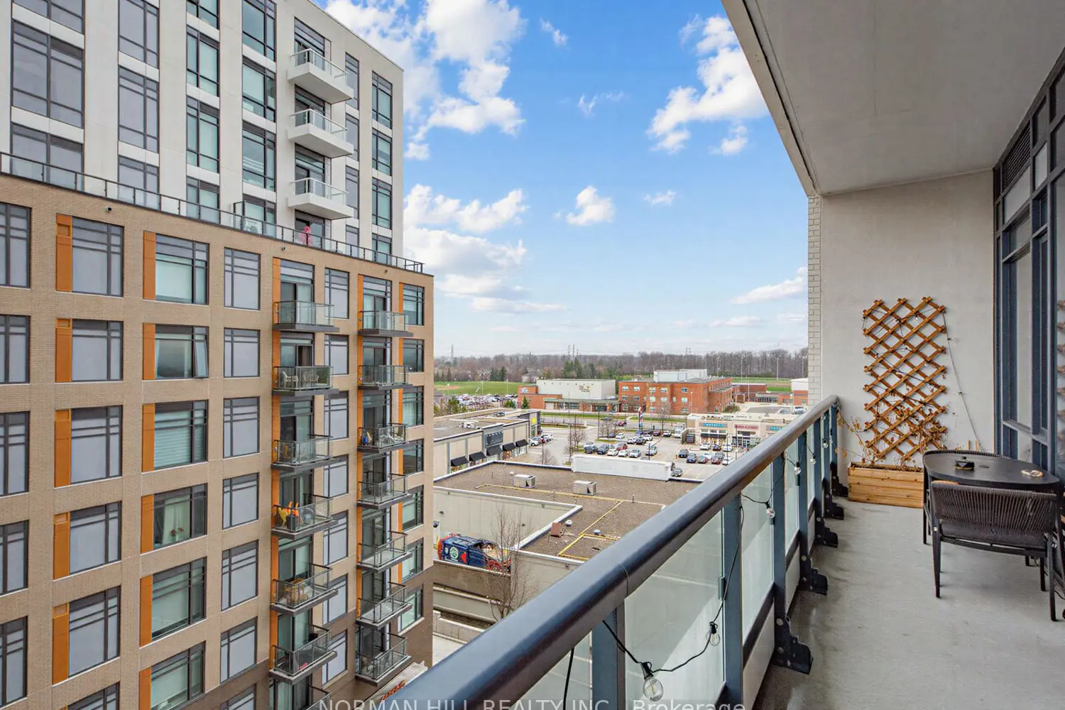 Additional image 18 of 7950 Bathurst Street 701