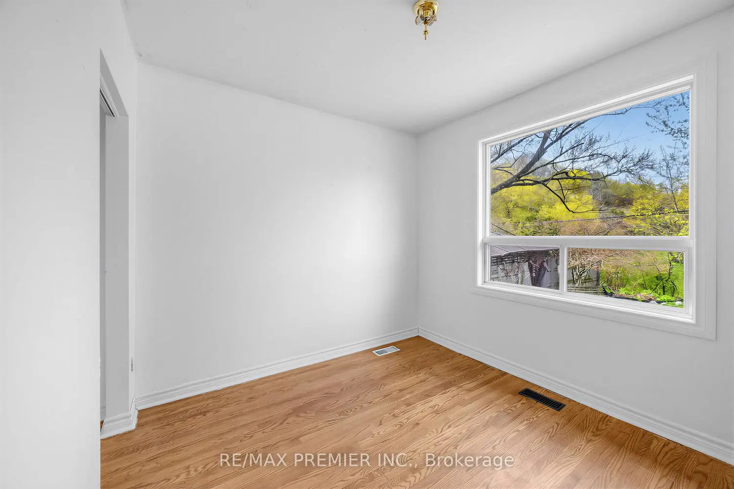 Additional image 7 of 126 Langden Avenue