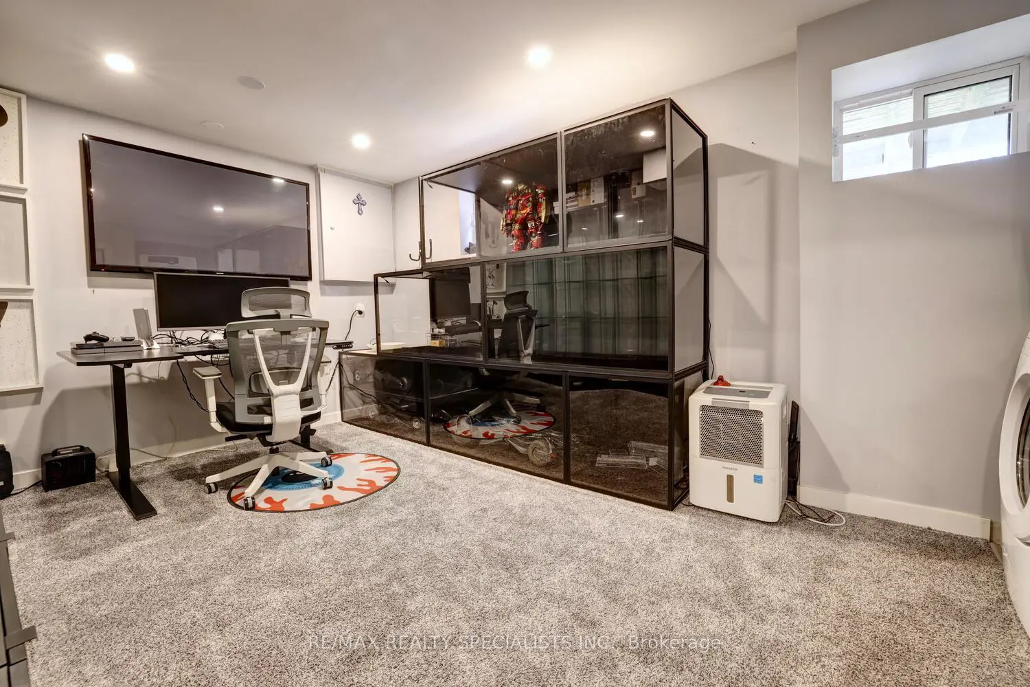 Additional image 18 of 2445 Homelands Drive 25