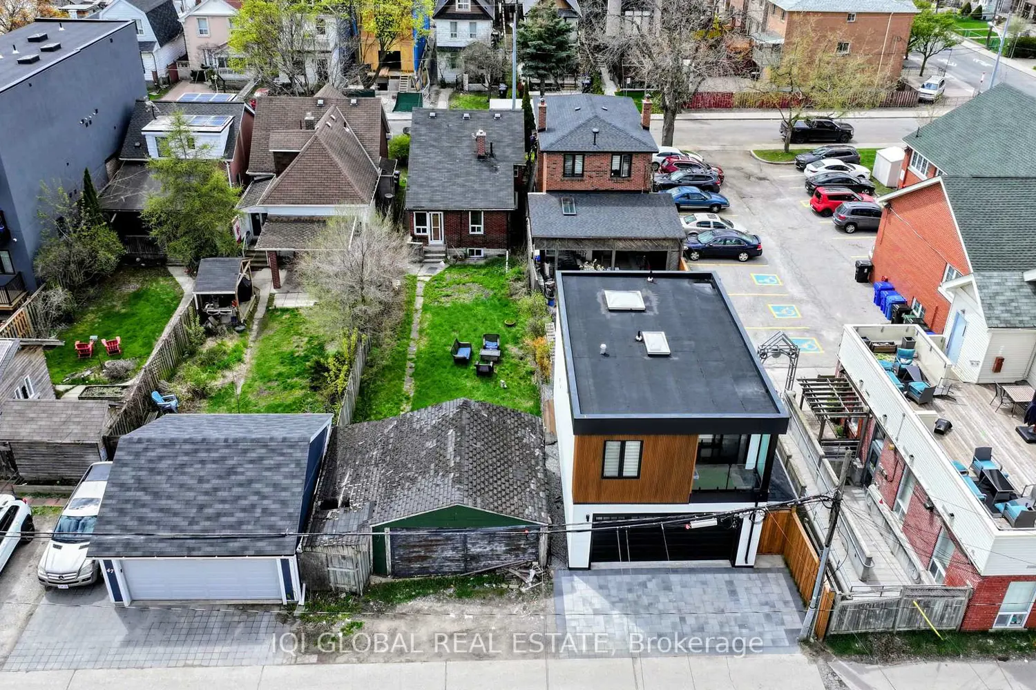 Additional image 5 of 49 Batavia Avenue
