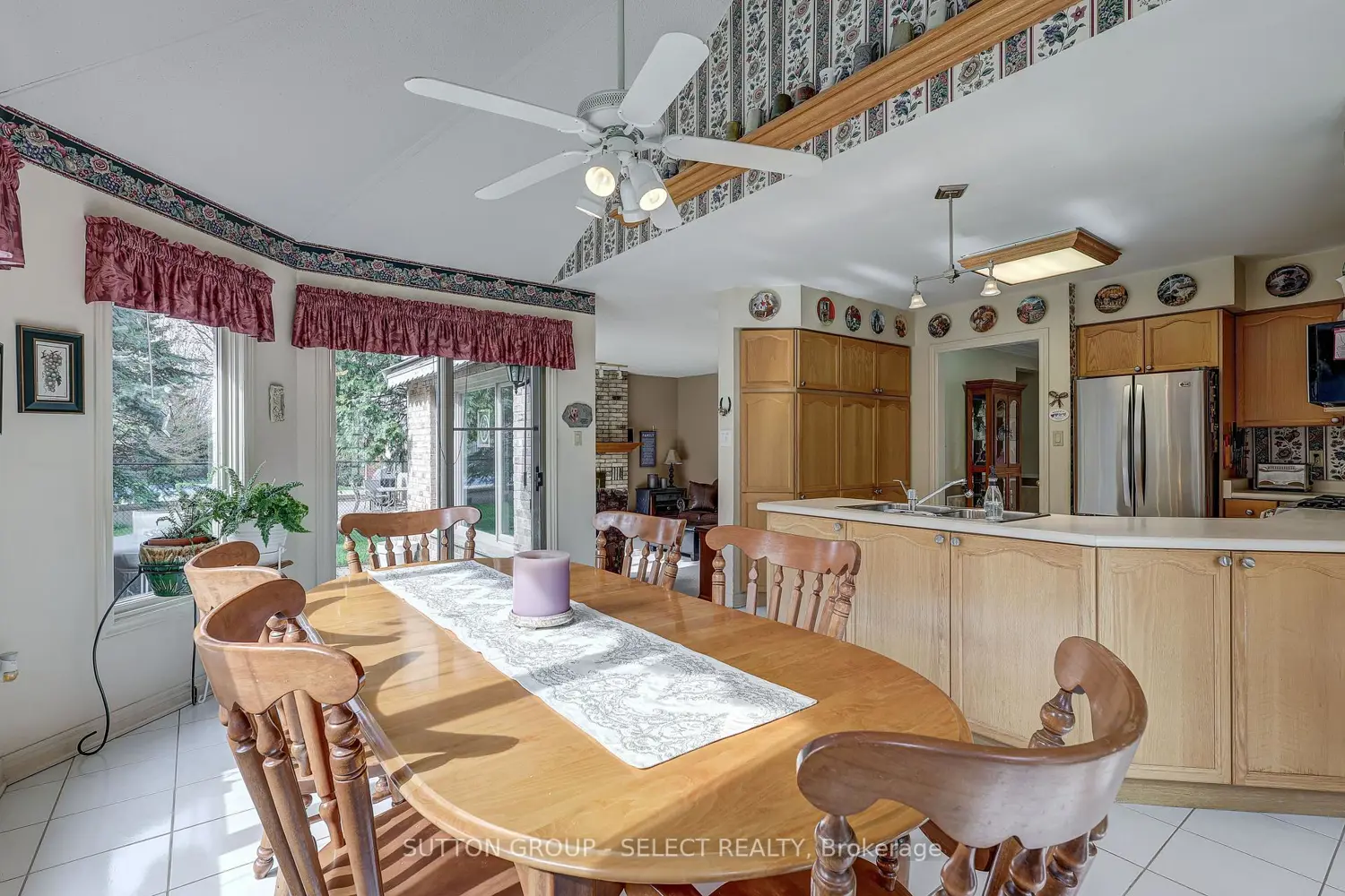 Additional image 5 of 462 Ambleside Drive