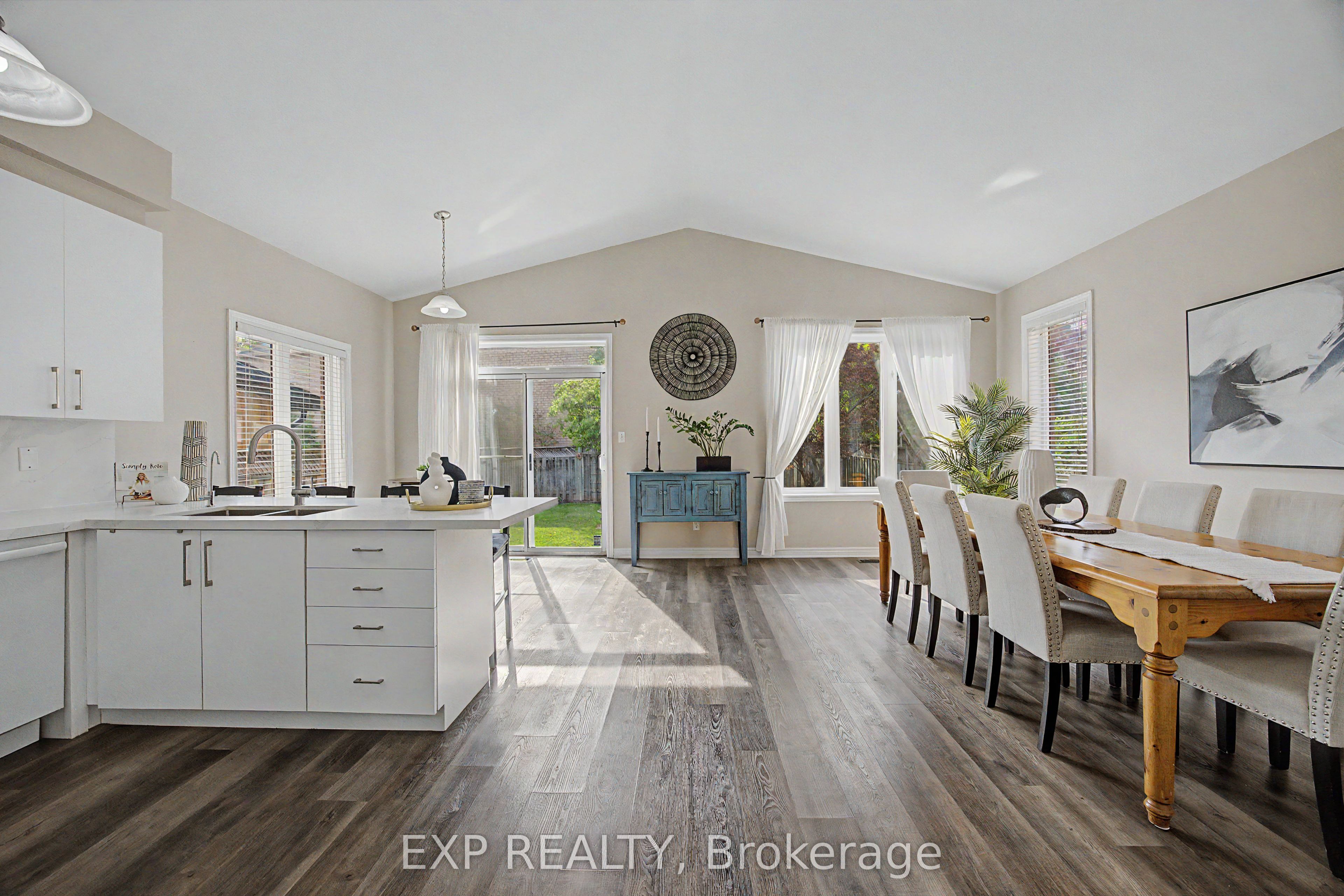 Additional image 6 of 379 Grovehill Road, Oakville, ON, L6H 6P3