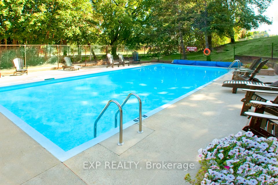 Additional image 3 of 217-1320 Richmond Road, Ottawa, ON, K2B 8L3