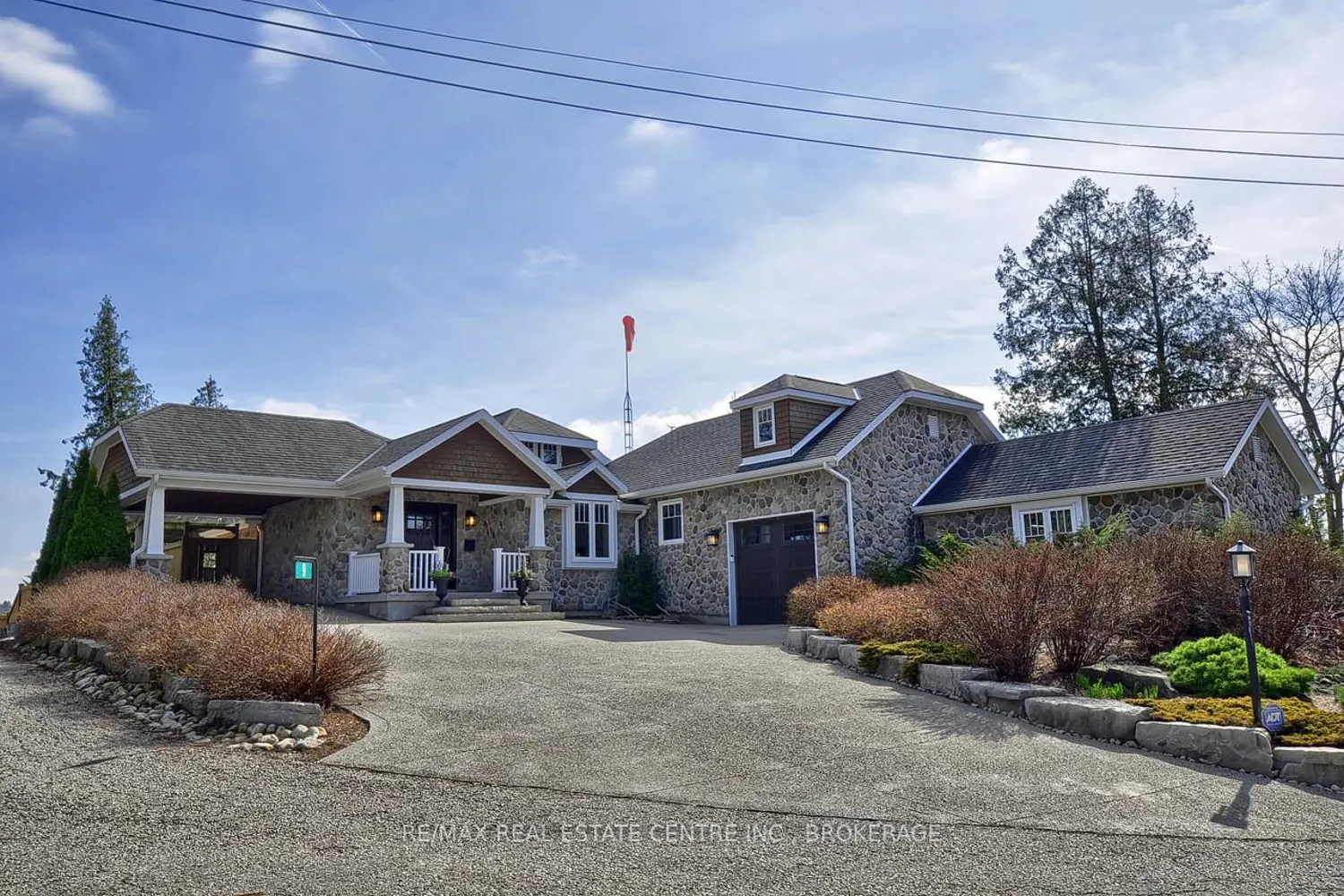 9 Lake Avenue