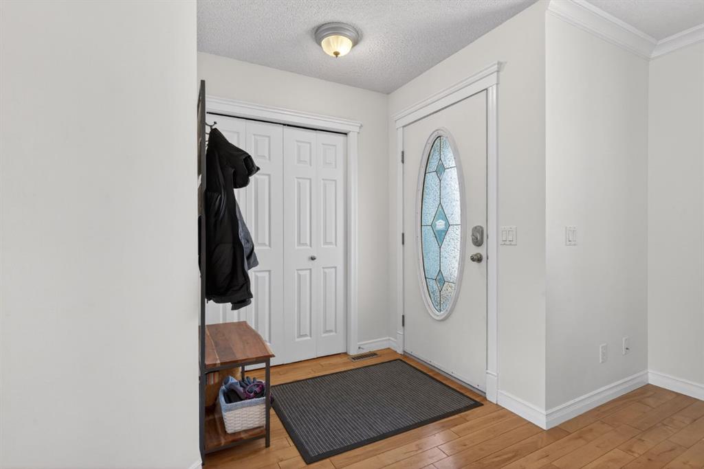 Additional image 3 of 57 Bridlewood Manor SW, Calgary, AB, T2Y3T4