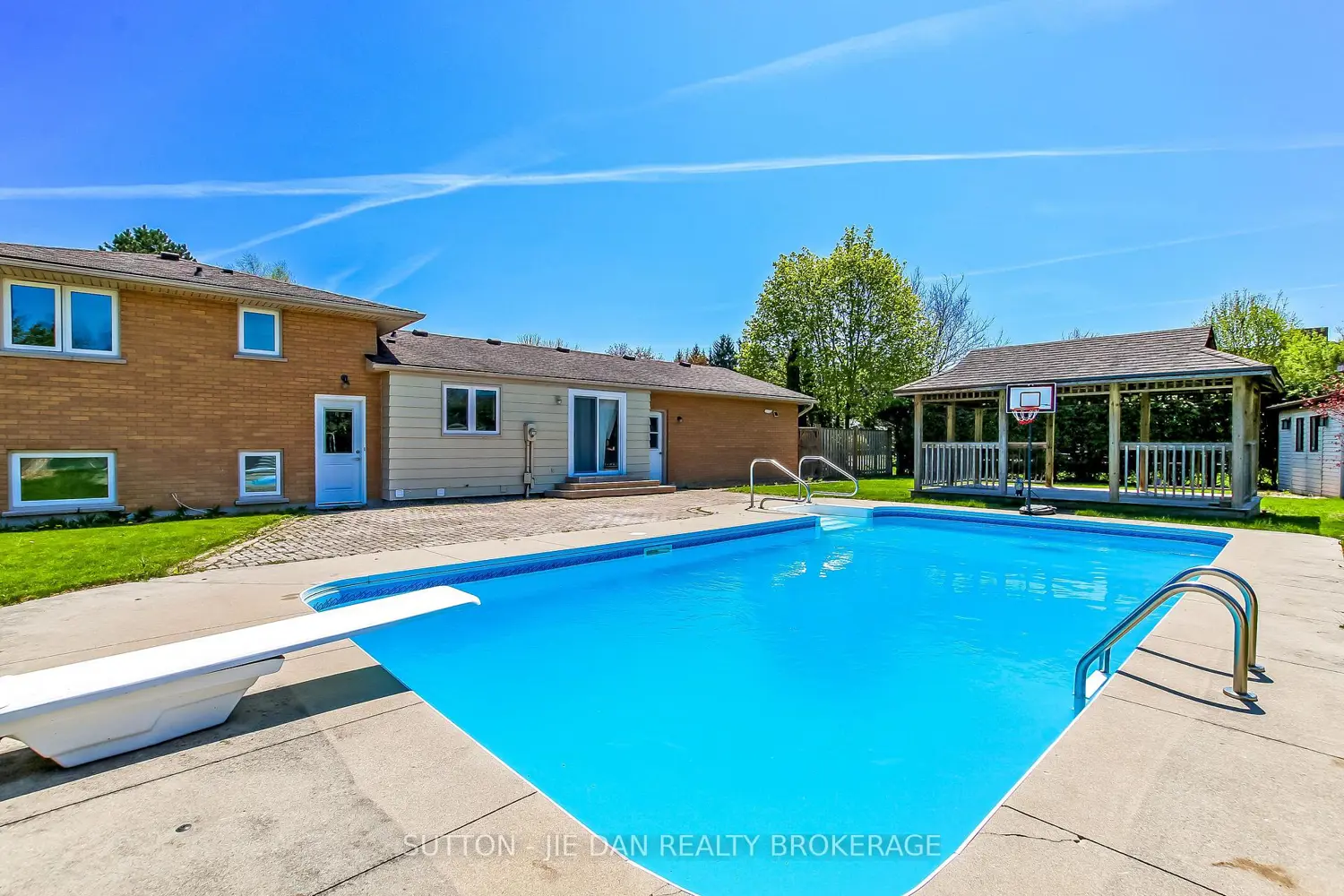 Additional image 9 of 720 Grenfell Drive