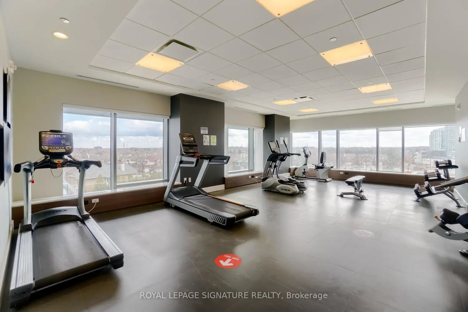 Additional image 15 of 2560 Eglinton Avenue 313