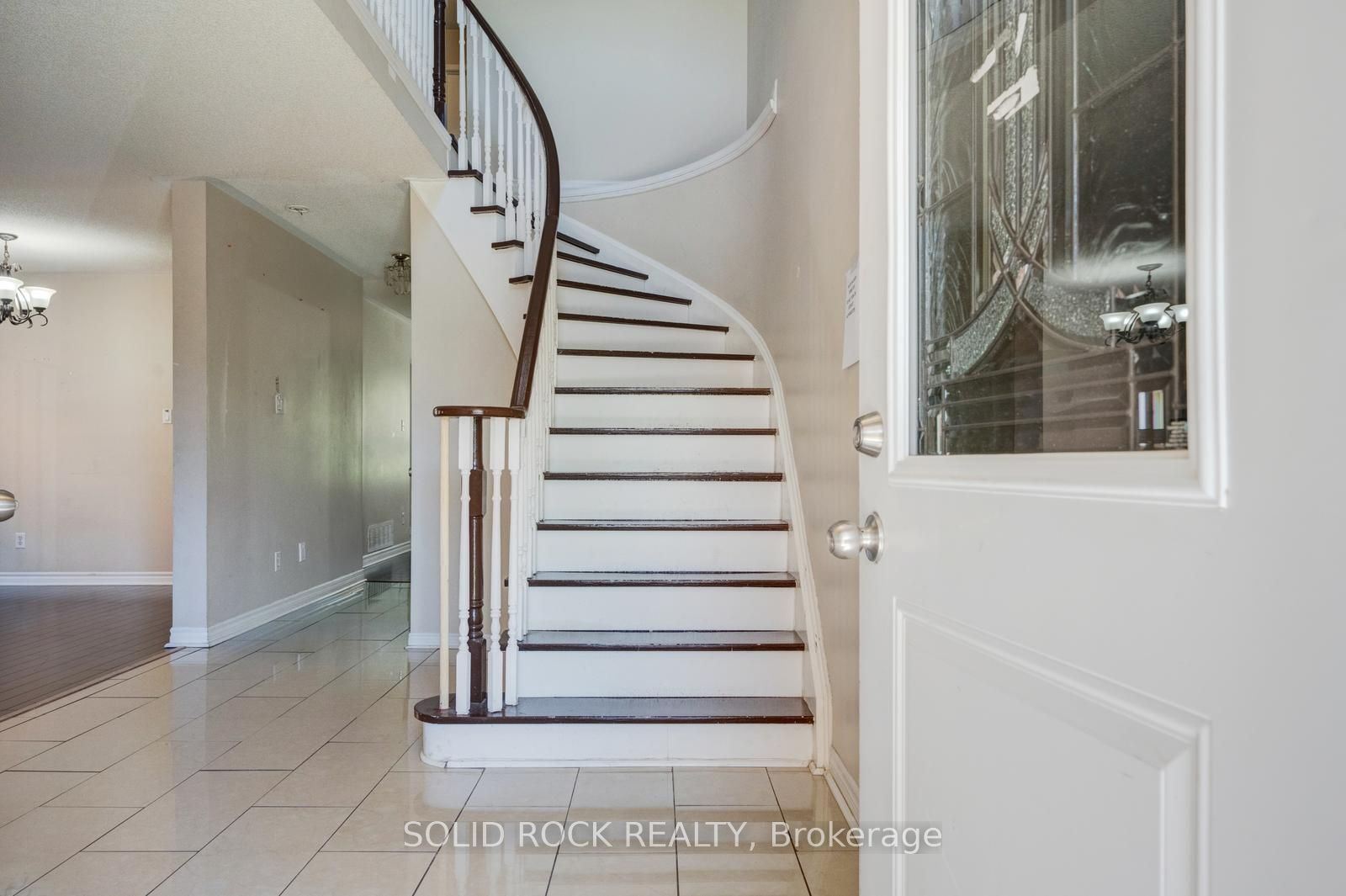 Additional image 4 of 58 Ravenscliffe Court, Brampton, ON, L6X 4N9