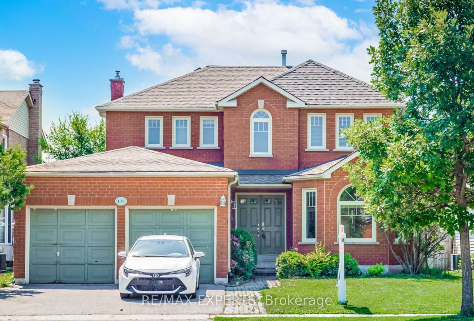 Upper-135 Livingstone Street W, Barrie, ON, L4N 7J4