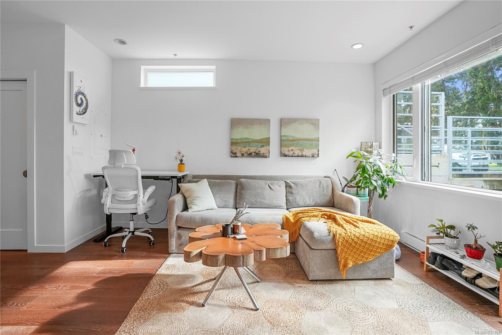 Additional image 3 of 102-1014 Park Boulevard, Victoria, BC, V8V 2T4