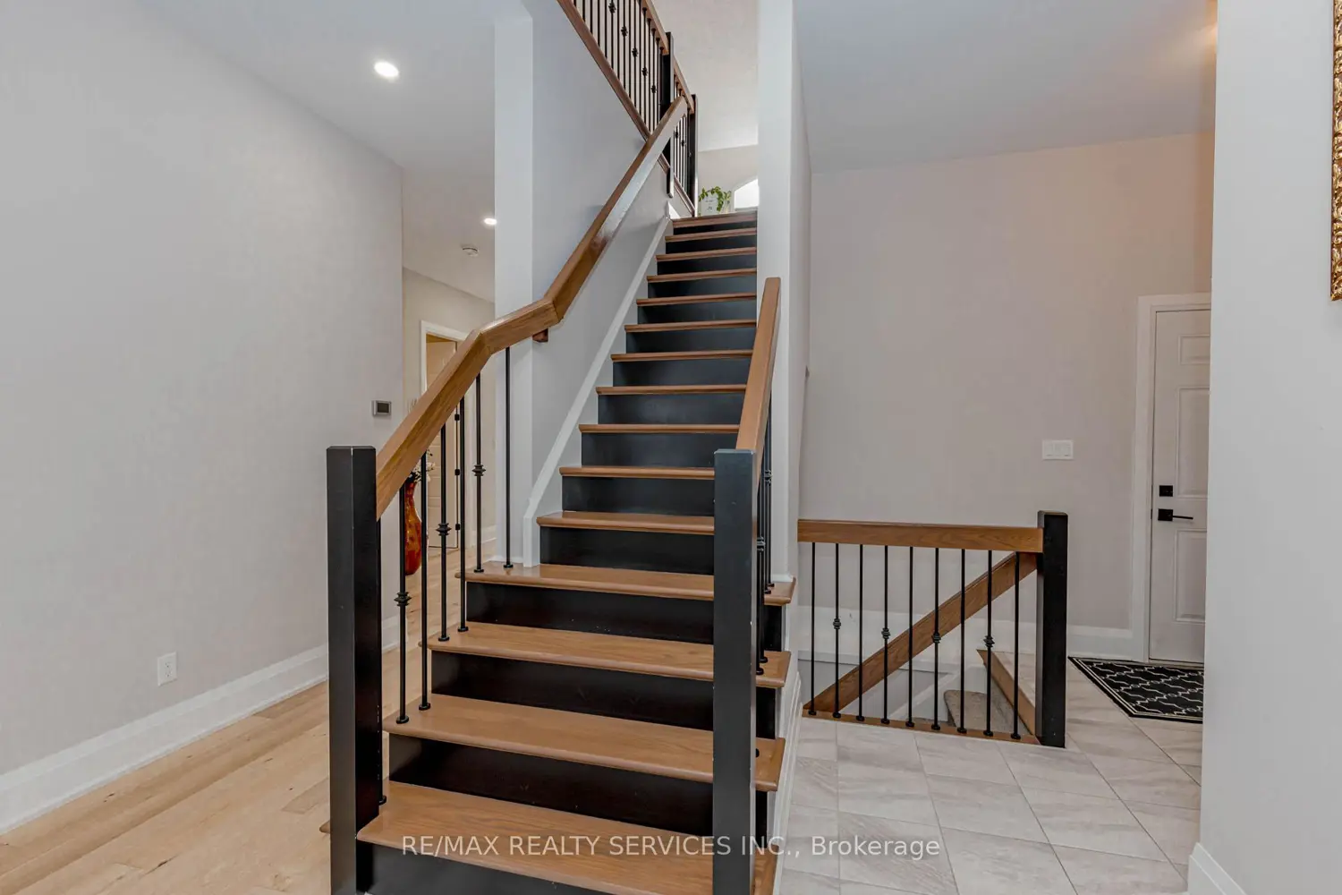 Additional image 11 of 130 Pondcliffe Drive