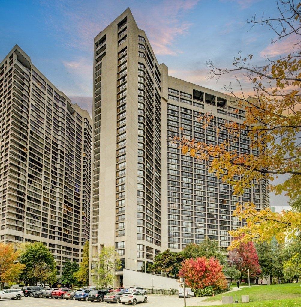 2409-33 Harbour Square, Toronto, ON, M5J 2G2
