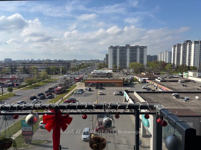 Additional image 4 of 614-30 Meadowglen Place, Toronto, ON, M1G 0A6